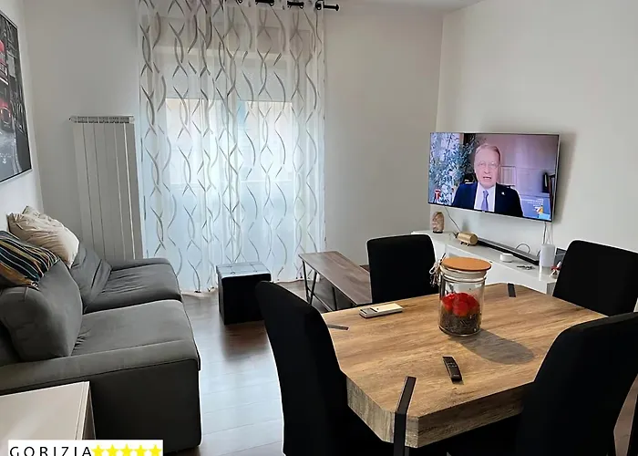 Gorizia Central Luxe Apartment 6 Posti Letto